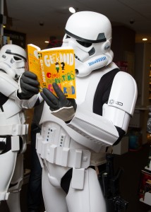 Stormtroopers LOVE Geekhood!